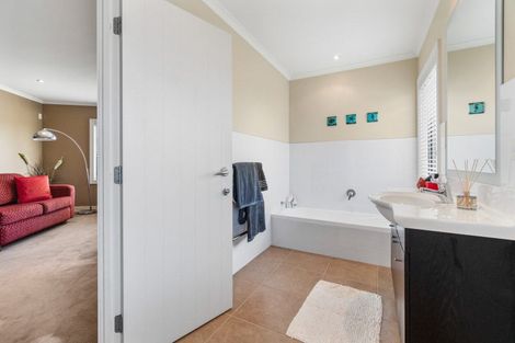 Photo of property in 57a Milton Road, Mount Eden, Auckland, 1024