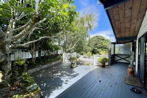 Photo of property in 182 Govett Avenue, Frankleigh Park, New Plymouth, 4310