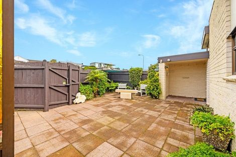 Photo of property in 50 Saint Andrews Terrace, St Andrews, Hamilton, 3200