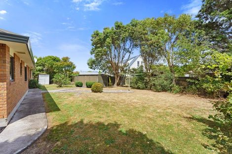 Photo of property in 10 Tararua Crescent, Otaki, 5512