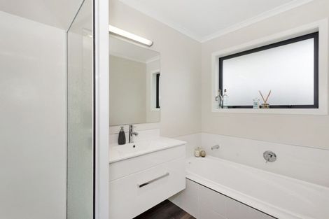 Photo of property in 15 Oolong Court, Huntington, Hamilton, 3210