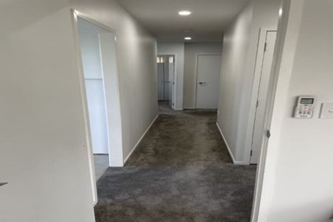 Photo of property in 28a Waimumu Road, Massey, Auckland, 0614