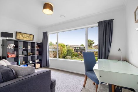 Photo of property in 42 Waratah Street, Avondale, Christchurch, 8061