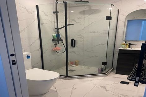 Photo of property in 2/2 Anthony Place, Pakuranga, Auckland, 2010