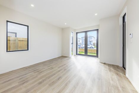 Photo of property in 4 Hollowout Street, Takanini, 2112