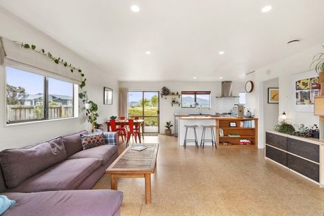 Photo of property in 9 Point Street, Raglan, 3225