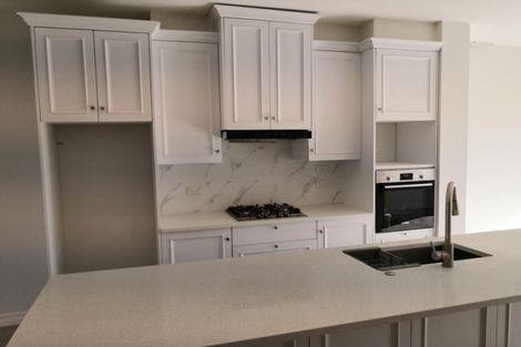 Photo of property in 27 Lawson Creek Street, Massey, Auckland, 0614