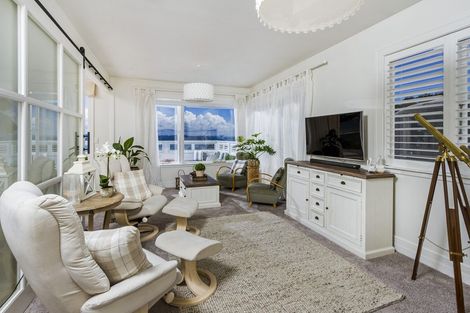 Photo of property in 103 The Esplanade, Manly, Whangaparaoa, 0930