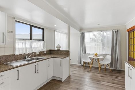 Photo of property in 49 Walton Road, Paraparaumu Beach, Paraparaumu, 5032