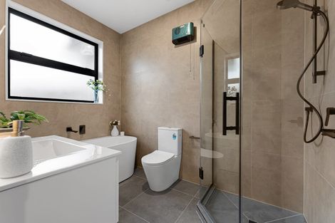 Photo of property in 24 Paihere Street, Huapai, Kumeu, 0810