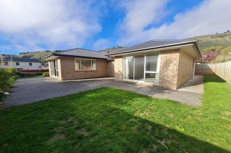 Photo of property in 8 Rollin Street, Heathcote Valley, Christchurch, 8022