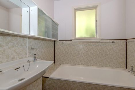 Photo of property in 48 Roberta Drive, Somerfield, Christchurch, 8024