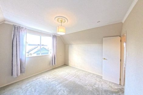 Photo of property in 1 Dresdan Court, Hokowhitu, Palmerston North, 4410