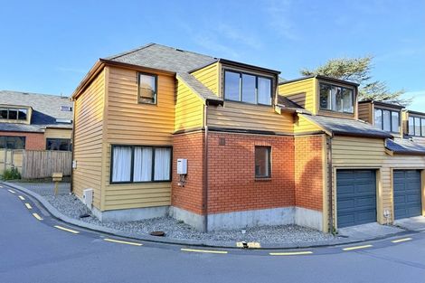 Photo of property in 60 Futuna Close, Karori, Wellington, 6012