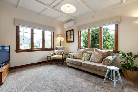 Photo of property in 10 East Street, Claudelands, Hamilton, 3214