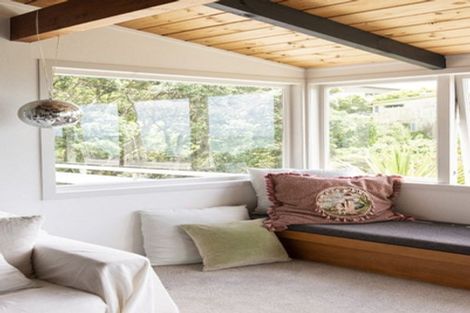 Photo of property in 20 Glenelg Road, Red Beach, 0932