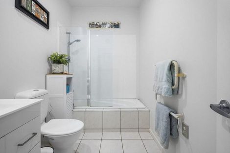 Photo of property in 2 Meredith Street, Addington, Christchurch, 8024
