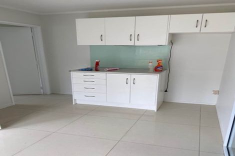 Photo of property in 29 Pukatea Avenue, Albany, Auckland, 0632