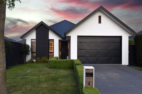 Photo of property in 4 Papawai Drive, Rangiora, 7400