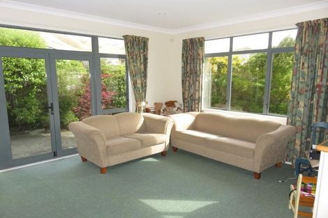 Photo of property in 43 Amesbury Drive, Churton Park, Wellington, 6037