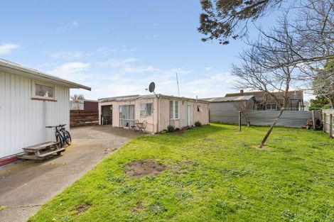 Photo of property in 7 Rogers Street, Castlecliff, Whanganui, 4501