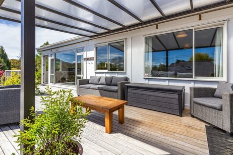 Photo of property in 49 Matuku Street, Two Mile Bay, Taupo, 3330