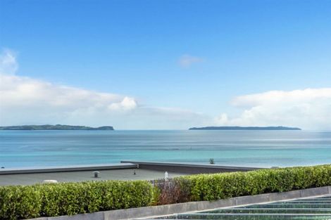Photo of property in 203/585 Beach Road, Rothesay Bay, Auckland, 0630