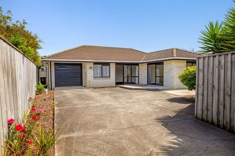Photo of property in 24 Rangitira Avenue, Palmerston North, 4414