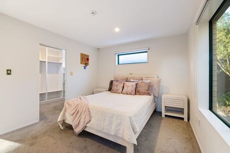 Photo of property in 164 Queenspark Drive, Parklands, Christchurch, 8083