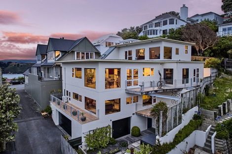 Photo of property in 76 The Crescent, Roseneath, Wellington, 6011