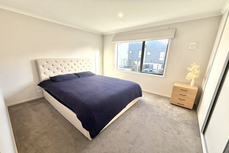 Photo of property in 26 Tuamaka Lane, Hobsonville, Auckland, 0616