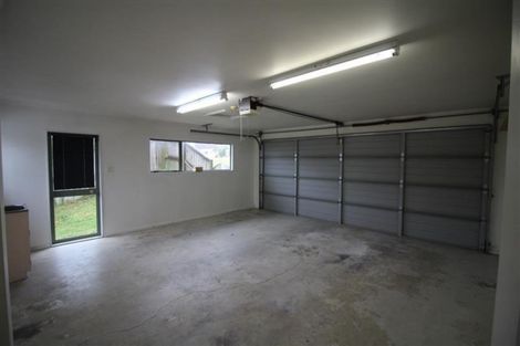 Photo of property in 111 West Harbour Drive, West Harbour, Auckland, 0618