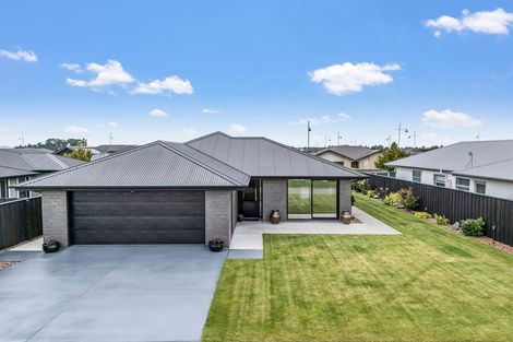 Photo of property in 4 Hapua Lane, Pegasus, 7612