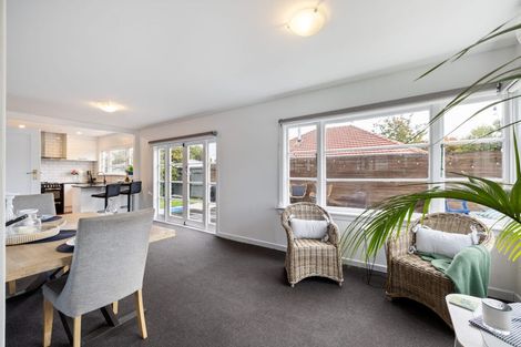 Photo of property in 212 Weston Road, St Albans, Christchurch, 8052