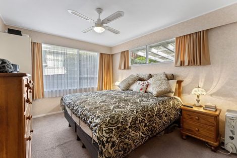 Photo of property in 11 Malaghan Grove, Johnsonville, Wellington, 6037