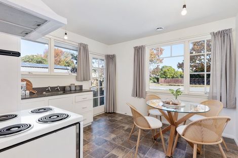 Photo of property in 1/400 Memorial Avenue, Burnside, Christchurch, 8053