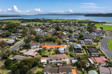 Photo of property in 76b Kiwi Esplanade, Mangere Bridge, Auckland, 2022