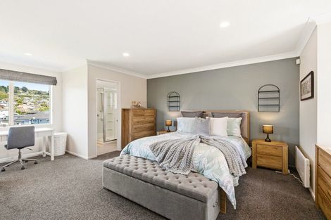 Photo of property in 23 Chippenham Grove, Churton Park, Wellington, 6037