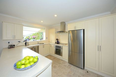 Photo of property in 33 Tintern Avenue, Avonhead, Christchurch, 8042