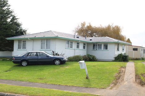 Photo of property in 5 Carver Place, Mangere East, Auckland, 2024