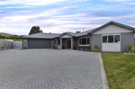 Photo of property in 17 Stafford Rise, Owhata, Rotorua, 3010
