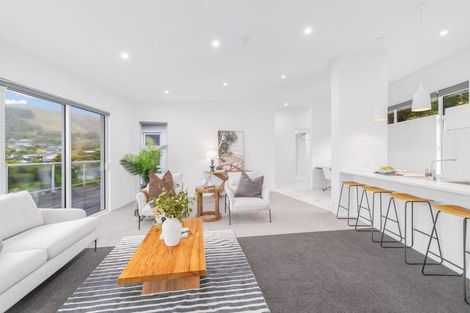 Photo of property in 8 Cass Bay Place, Cass Bay, Lyttelton, 8082