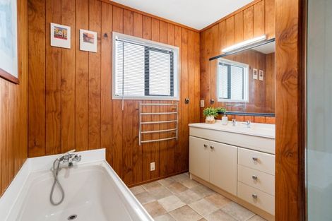 Photo of property in 409 Onemana Drive, Onemana, Whangamata, 3691