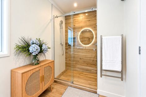 Photo of property in 305a Beach Road, Whangamata, 3620