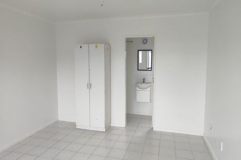 Photo of property in 35 Alexander Street, Awapuni, Palmerston North, 4412