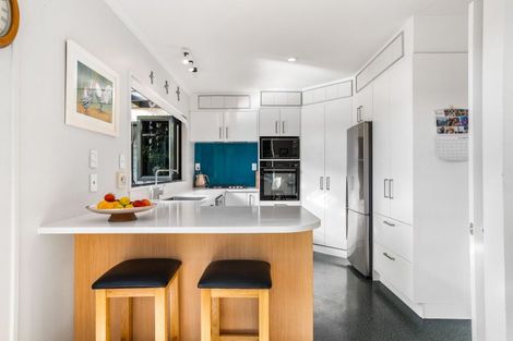 Photo of property in 27 Herbert Drive, Whangamata, 3620