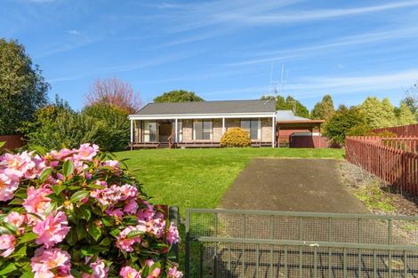 Photo of property in 64 Resolution Road, Welcome Bay, Tauranga, 3112