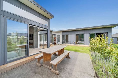 Photo of property in 92 Weston Road, Weston, Oamaru, 9401