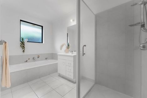 Photo of property in 63 Gibson Road, Tuakau, 2121