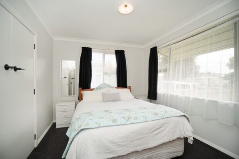 Photo of property in 130 College Street, Awapuni, Palmerston North, 4412